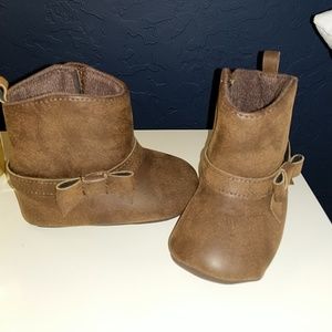 Baby brown boots 6-9 months